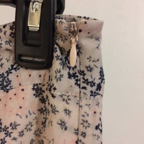 💘Forever 21 Maxi Skirt Sheer Floral design (M)💖 - Picture 7 of 10